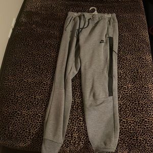nike joggers